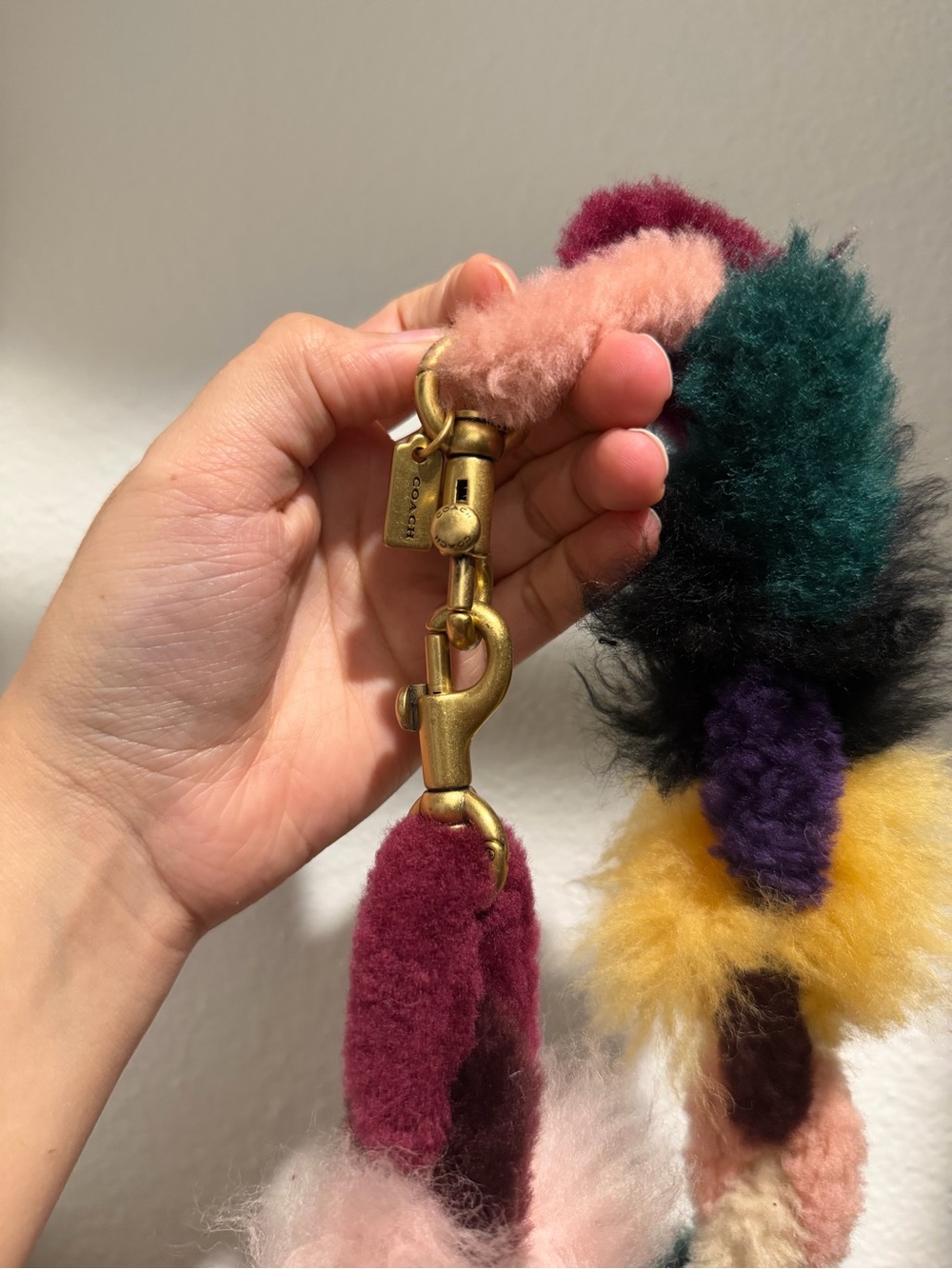 Coach Reloved Shearling Chain Strap - Picture 5 of 6